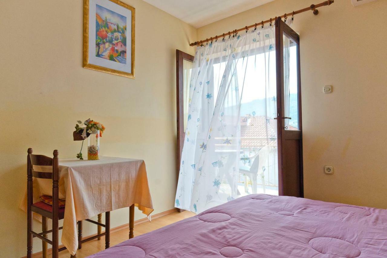 Apartments Srhoj Стари Град Экстерьер фото
